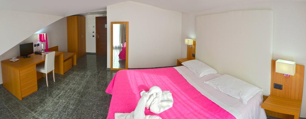 Vea Resort Hotel Mercato San Severino Room photo