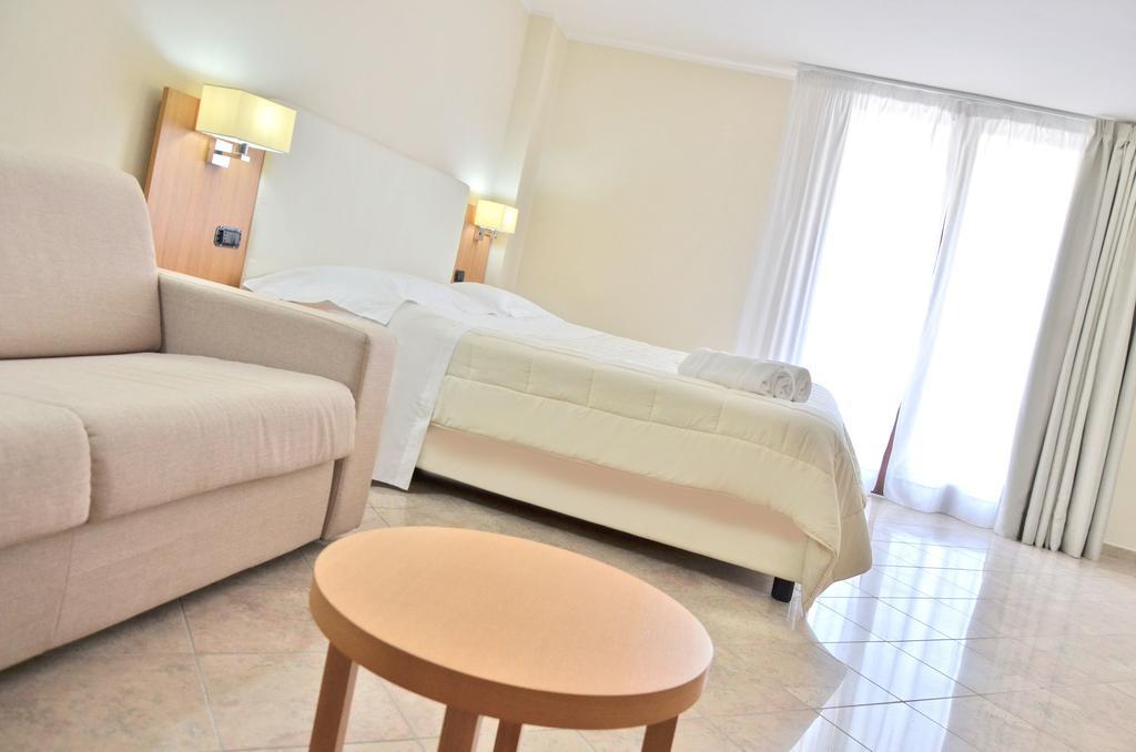 Vea Resort Hotel Mercato San Severino Exterior photo